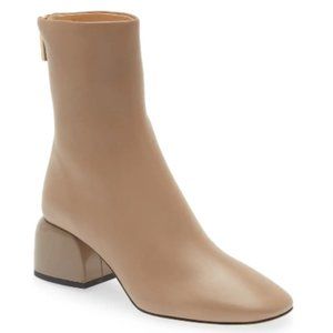 Dear Frances Form Bootie, size 39.5